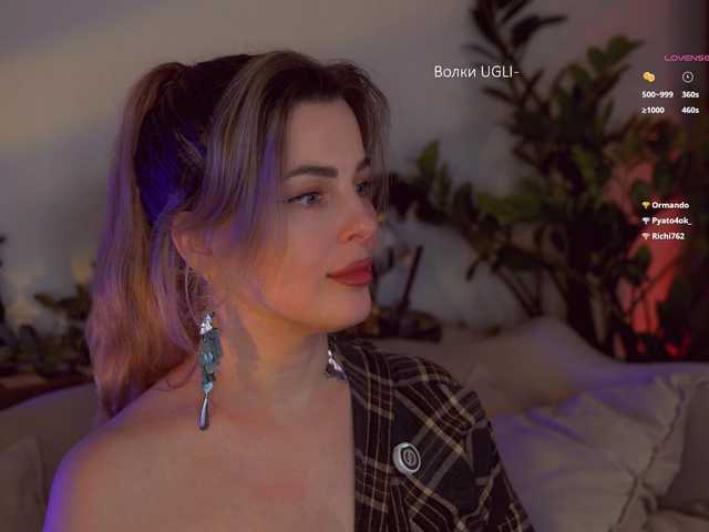 -Queen-Maria-'s BongaCams show and profile