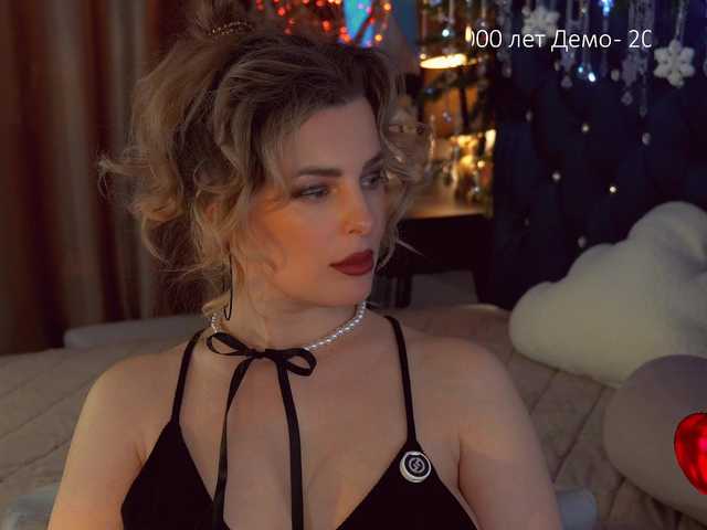 -Queen-Maria-'s BongaCams show and profile