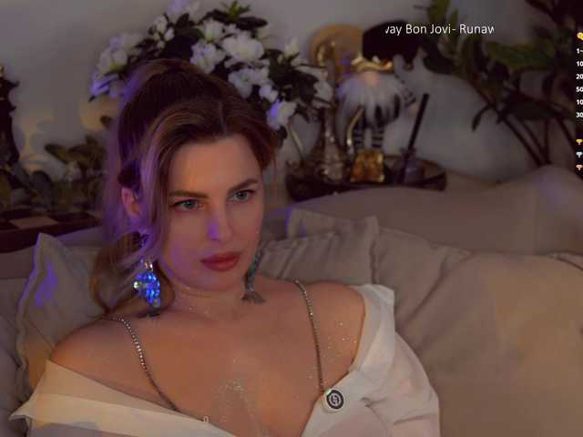 -Queen-Maria-'s BongaCams show and profile