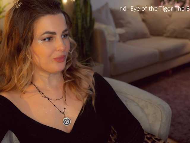 -Queen-Maria-'s BongaCams show and profile