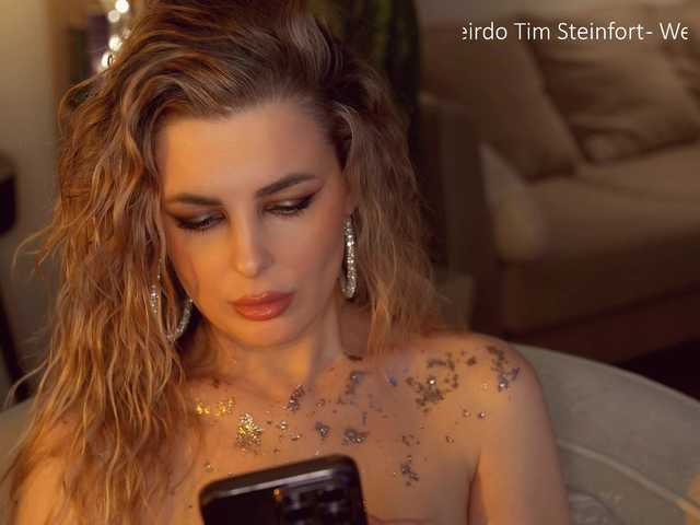 -Queen-Maria-'s BongaCams show and profile