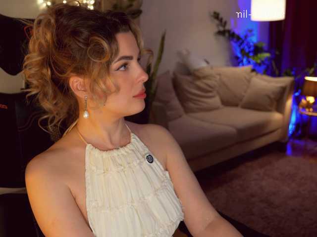 -Queen-Maria-'s BongaCams show and profile