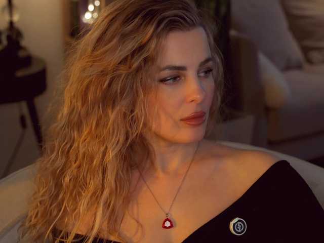 -Queen-Maria-'s BongaCams profile