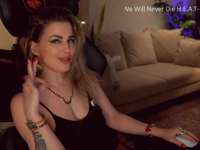 -Queen-Maria-'s BongaCams show and profile