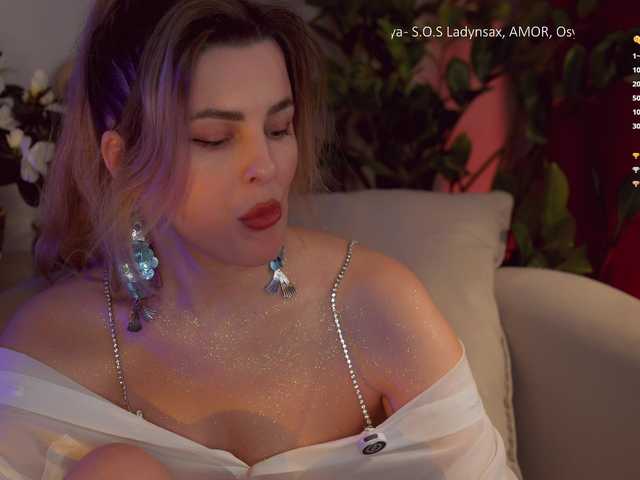 -Queen-Maria-'s BongaCams show and profile