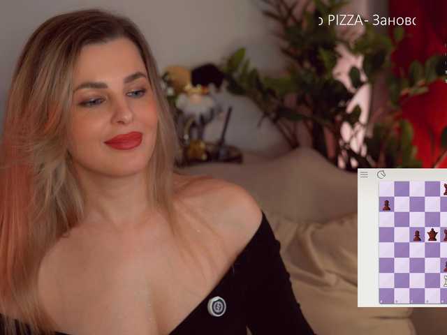 -Queen-Maria-'s BongaCams show and profile