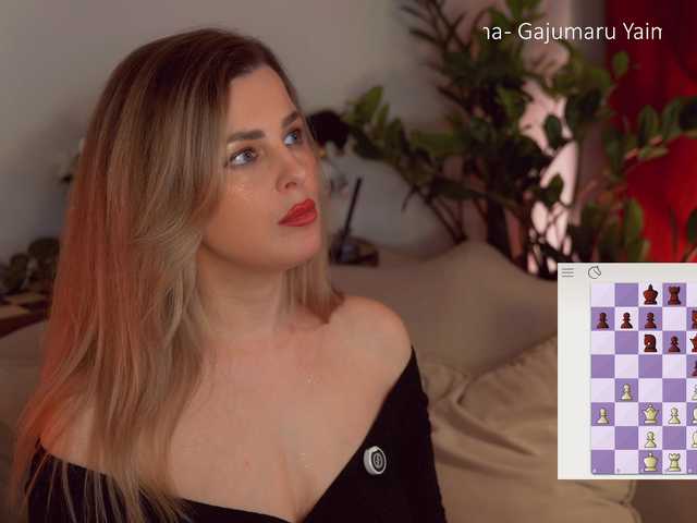 -Queen-Maria-'s BongaCams show and profile