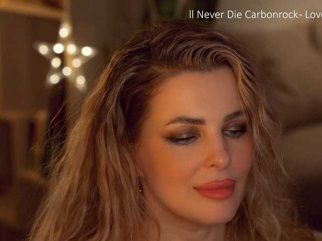 -queen-maria- cam belle