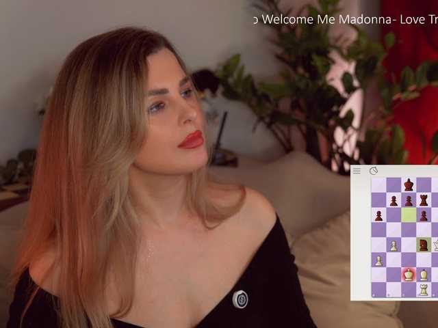 -Queen-Maria-'s BongaCams show and profile