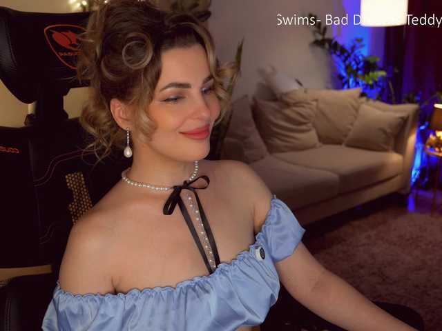 -queen-maria- cam belle