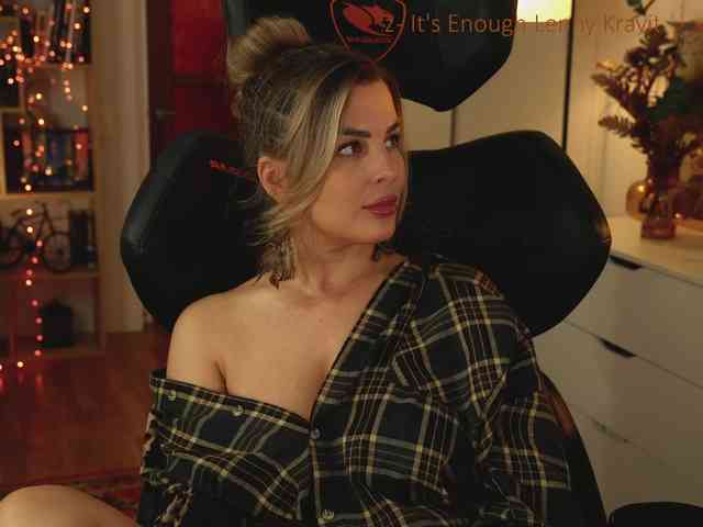 _Lady_M_ webcam