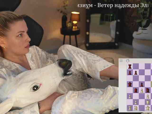 _Lady_M_ webcam