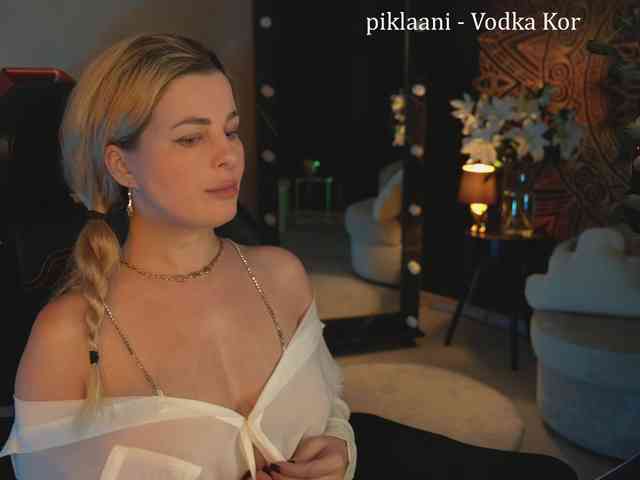 _Lady_M_ webcam