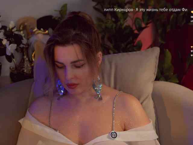 -Queen-Maria- -Queen-Maria-