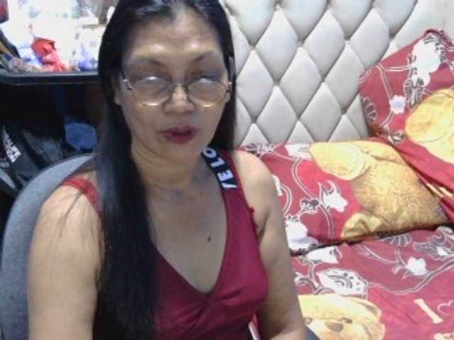 hOtGranny4u's BongaCams show and profile