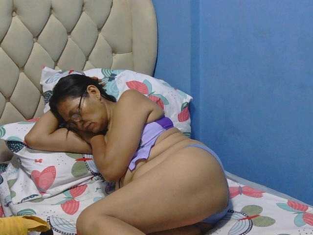 hOtGranny4u's BongaCams show and profile