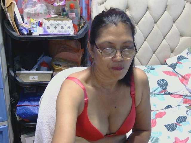 hOtGranny4u's BongaCams show and profile
