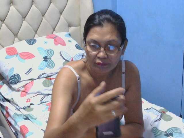 hOtGranny4u's BongaCams show and profile