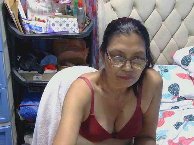 hOtGranny4u hOtGranny4u