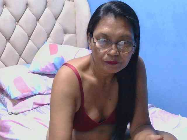 hOtGranny4u webcam