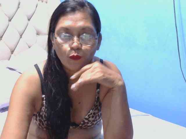 hOtGranny4u webcam
