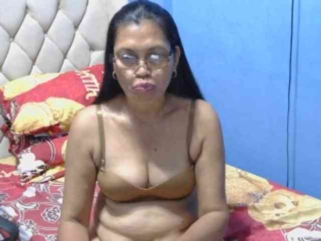 hOtGranny4u webcam