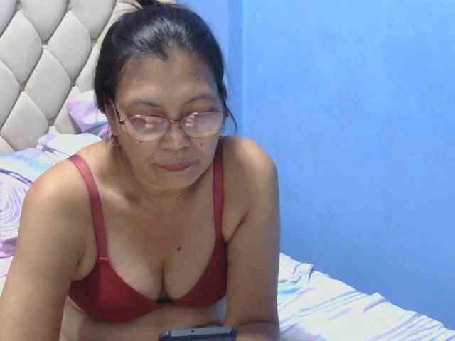 hOtGranny4u webcam