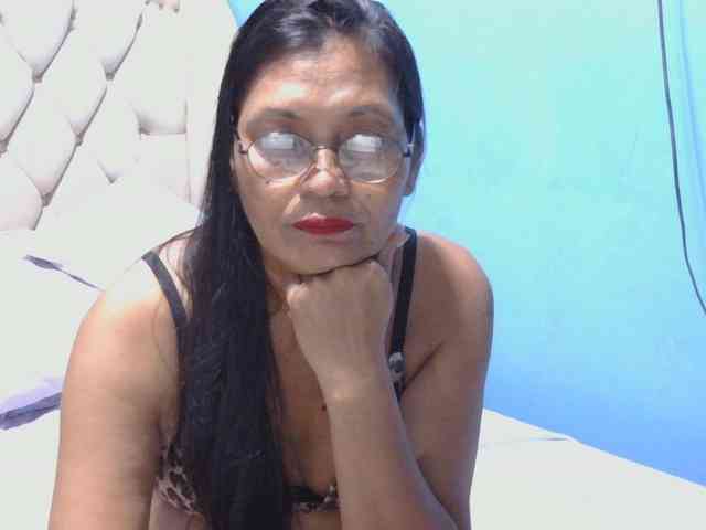 hOtGranny4u webcam