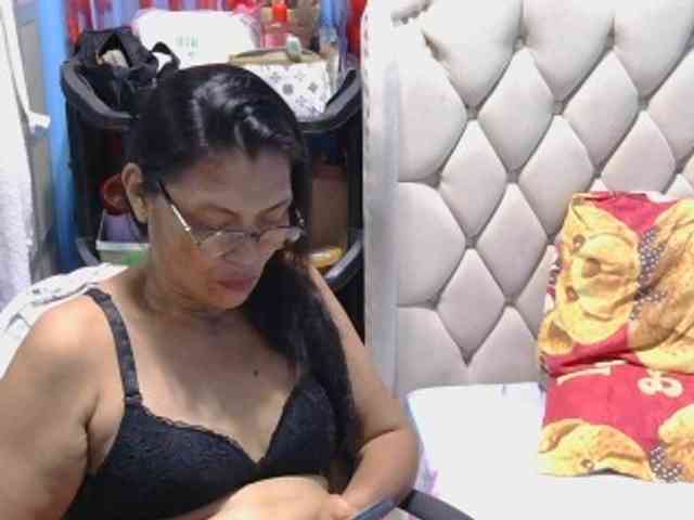 hOtGranny4u webcam