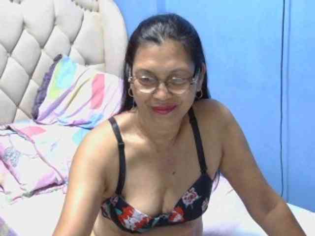 hOtGranny4u webcam