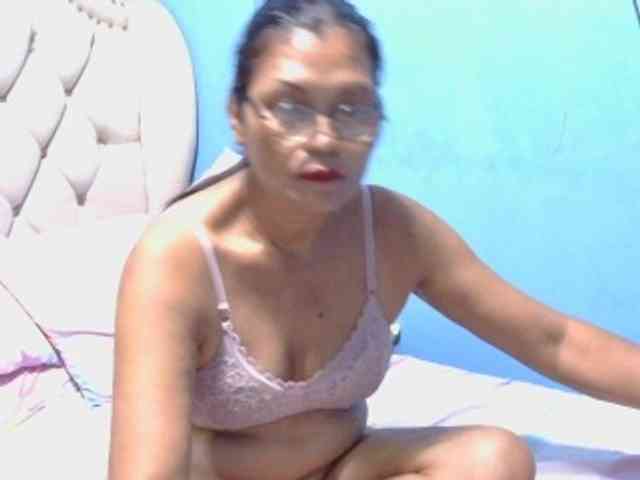 hOtGranny4u webcam