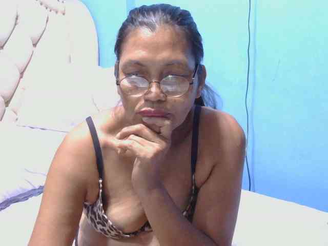hOtGranny4u webcam