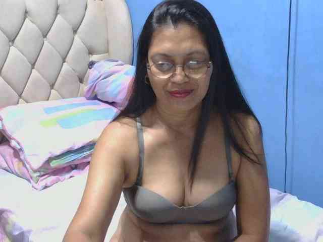 hOtGranny4u webcam
