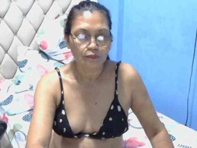 hOtGranny4u webcam