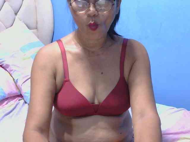 hOtGranny4u webcam