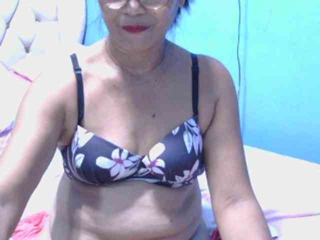 hOtGranny4u webcam