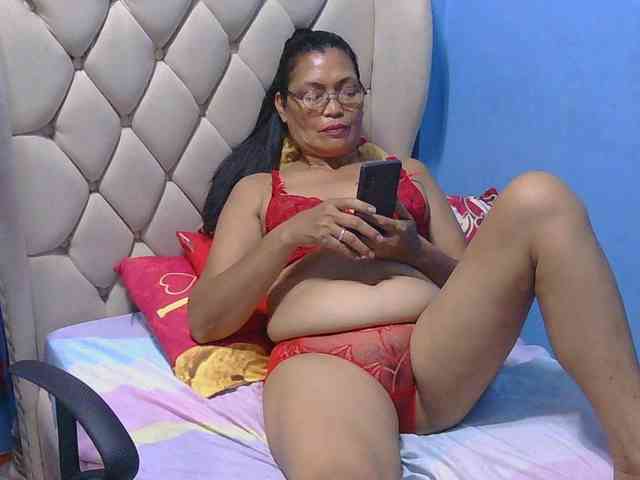 hOtGranny4u webcam