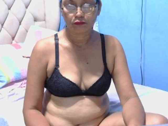 hOtGranny4u webcam