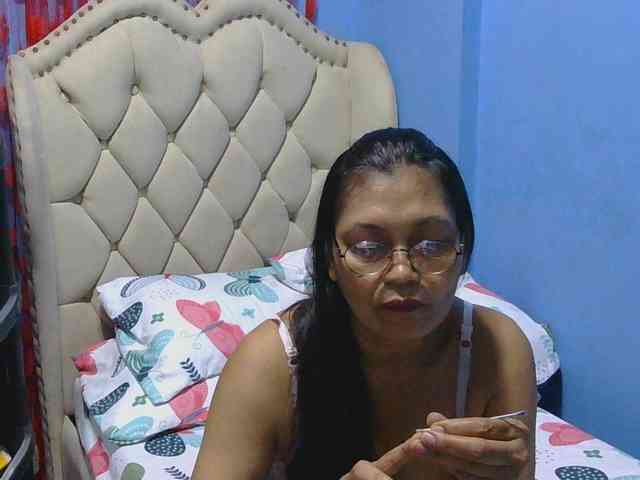 hOtGranny4u hOtGranny4u