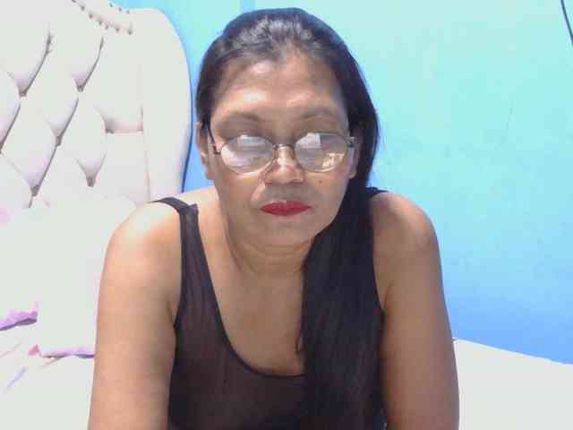 hOtGranny4u webcam