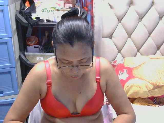 hOtGranny4u webcam