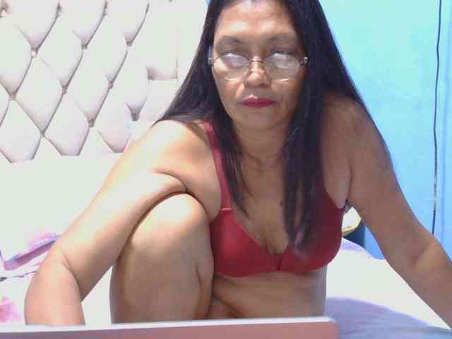 hOtGranny4u webcam
