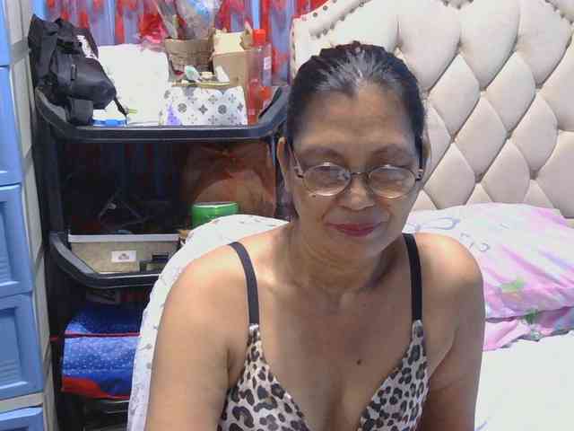 hOtGranny4u webcam