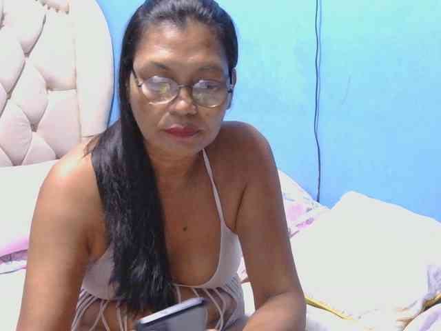 hOtGranny4u webcam
