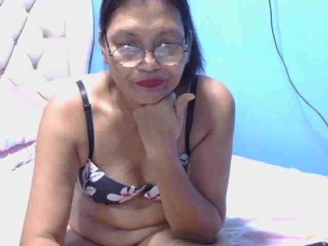 hOtGranny4u webcam