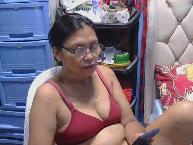 hOtGranny4u