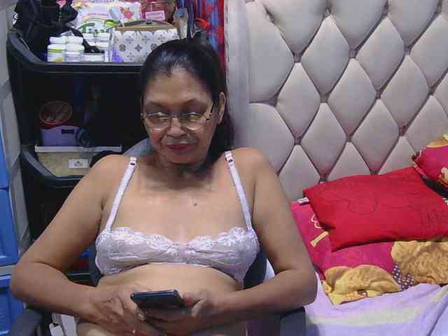 hOtGranny4u webcam