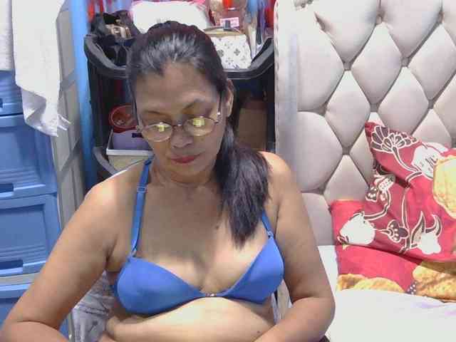 hOtGranny4u webcam