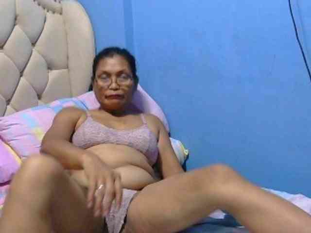 hOtGranny4u webcam