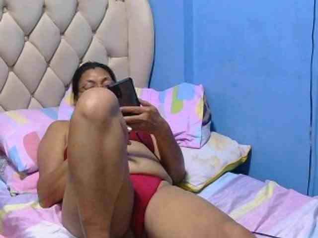 hOtGranny4u webcam